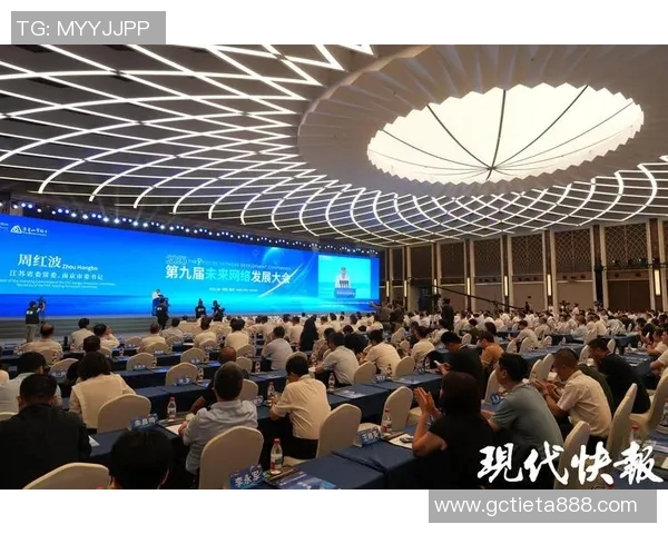 访谈：探索未来科技发展对社会变革的深远影响及其潜在挑战
